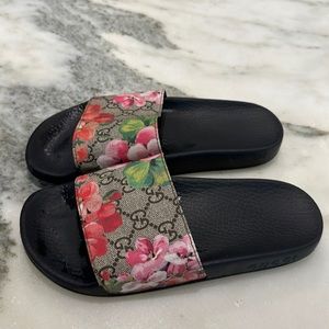 Gucci floral pool slides GG blooms supreme size 35